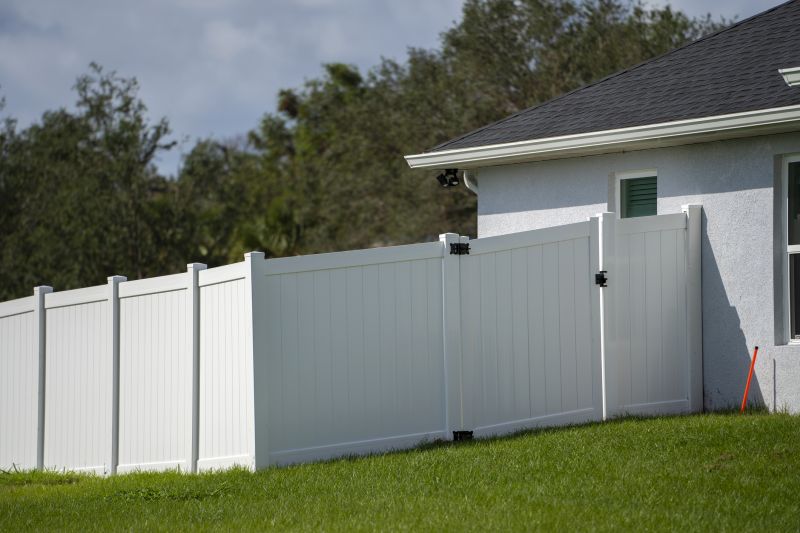Vinyl Fence Replacement in Pearland, TX